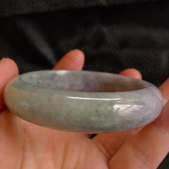 100% natural untreated jade jadeite bangle bracelet light green hand carved 59mm - Picture 12 of 12